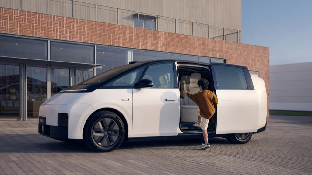 因动力电池存在热失控风险，理想汽车召回2024款MEGA