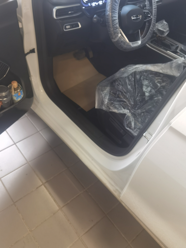 车机系统问题
到店完美解决，时间，网络，gps等都恢复了