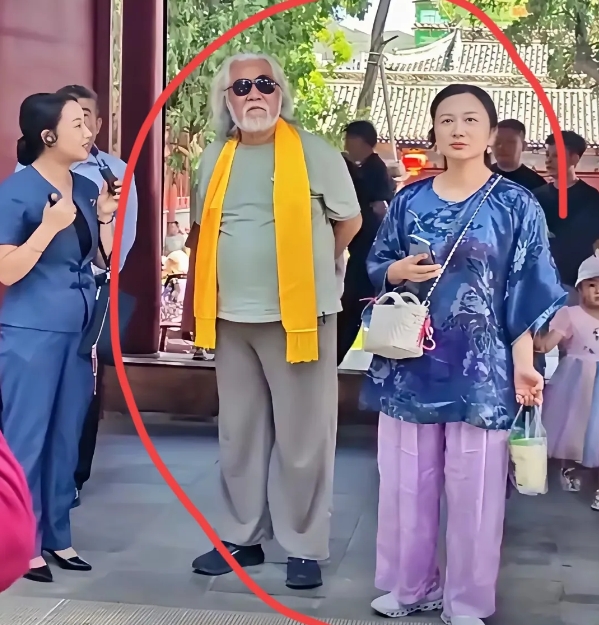 张纪中的妻子给所有女人上了一节课！

不管男人的地位有多高、也不管男人家里多有钱