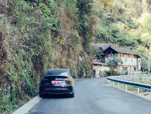 买21款5.6秒后驱标续真是赚到
看现在的形势，后驱标续应该都会是6.9秒了。2