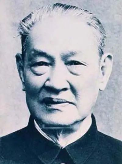 1968年春天，程潜去世后，他的家人向毛主席提了两个请求：一是换套小点的房子，家