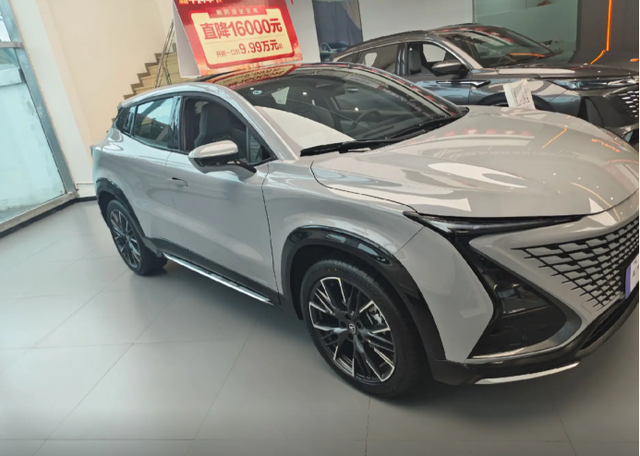 兄弟们，UNIT选哪个配置好？
对比了很多车，还是感觉UNIT各方面都更适合我，