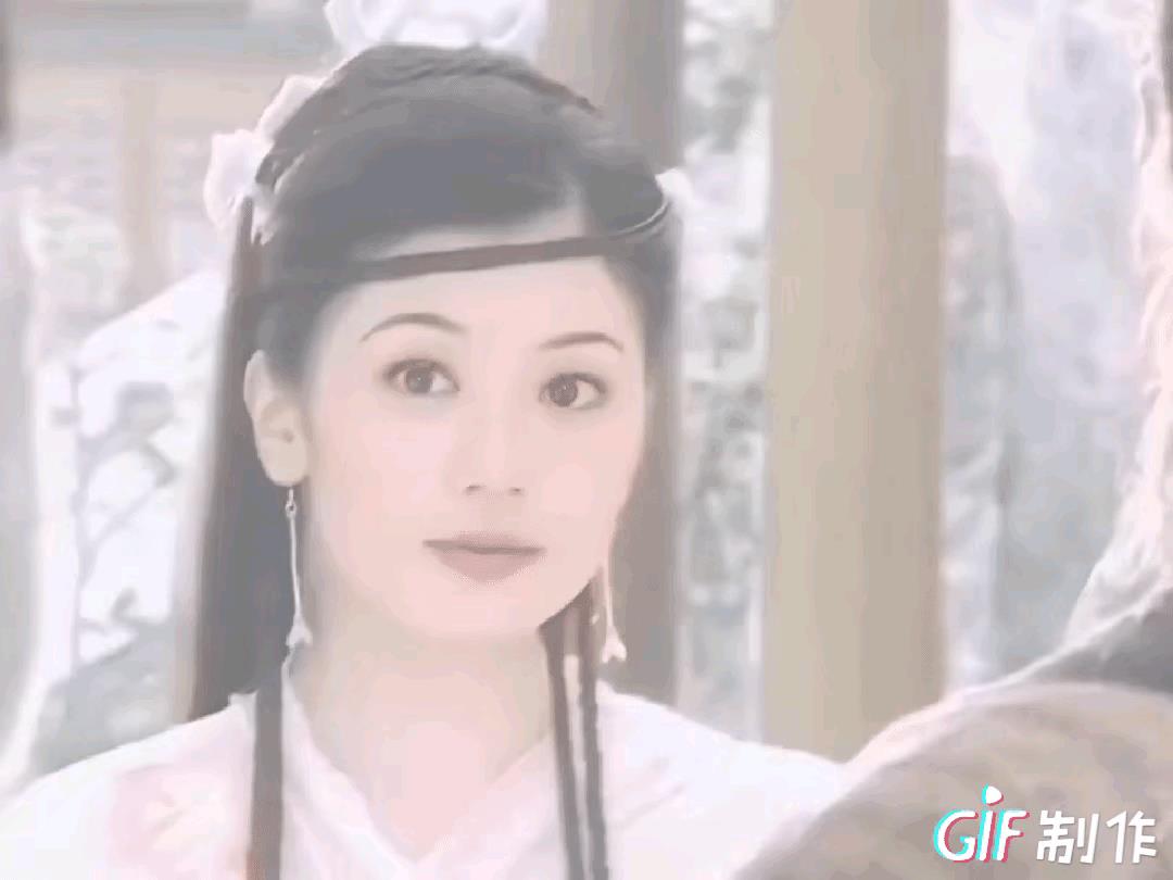 以前看叶童老师女扮男装演许仙，后来看她演的赵敏，总感觉很出戏，现在想想，那个时候