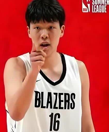 打到第四节腿发软，NBA饭不好吃

杨瀚森在夏联下半场命中率从50%掉到30