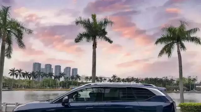 昊铂 HL：家庭出行的梦幻座驾，全方位魅力解析