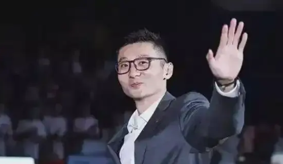 来排队给刘炜指导道歉吧

横竖没想到，残阵的新疆竟然把辽宁逼入加时。

新疆却的