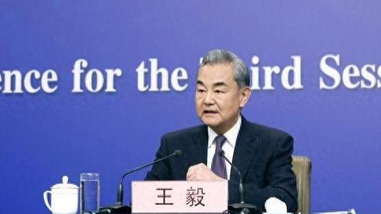 王毅发言后，中国减少菲律宾香蕉进口量，菲方表达担忧