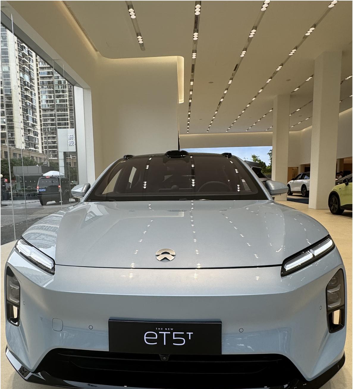 为什么 10 万价位的车，没有可以像蔚来一样换电的[捂脸][捂脸][捂脸]
很喜