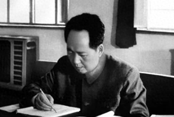 50年毛主席深夜发电找一位73岁老教师，找到后，毛主席：立即枪决
“谭余保同志，