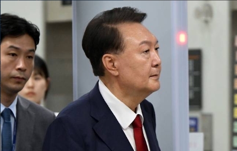 突发！尹锡悦健康状况恶化，二度缺席庭审引发关注
当地时间7月17日，前总统尹锡悦