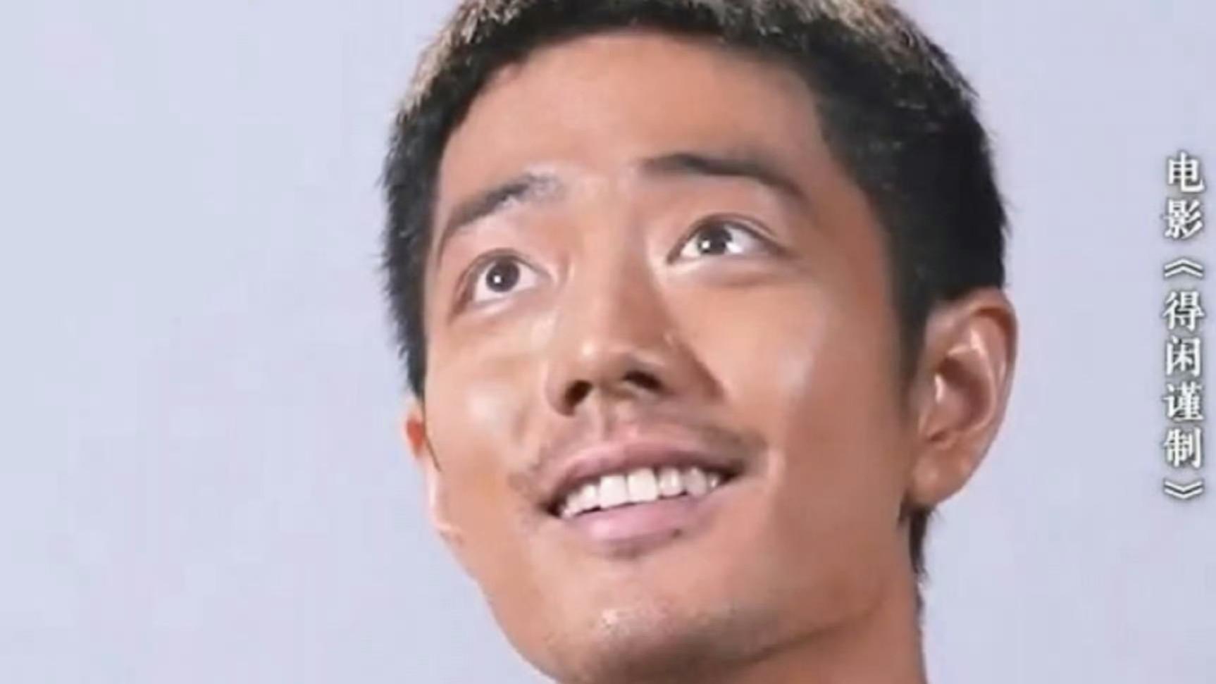 肖战“上班老舅下班爱豆”：从银幕糙汉到顶流爱豆的极致反差