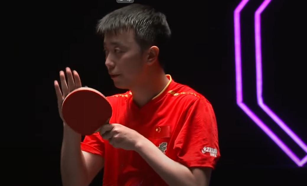 陈垣宇雄起了！
由于第一局被人家打了11:3
估计陈垣宇又被王皓训了。
第二局陈
