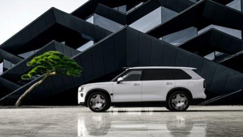 不仅是口碑分第一，更是品味的第一：为何极氪9X成了老钱眼中的新贵