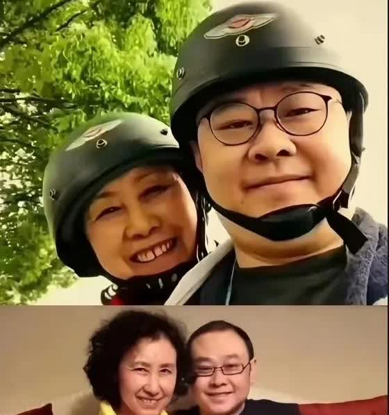 第一次看到刀郎老师和他妈妈的这张照片时，就立刻被照片里刀郎老师和他妈妈的笑容所吸