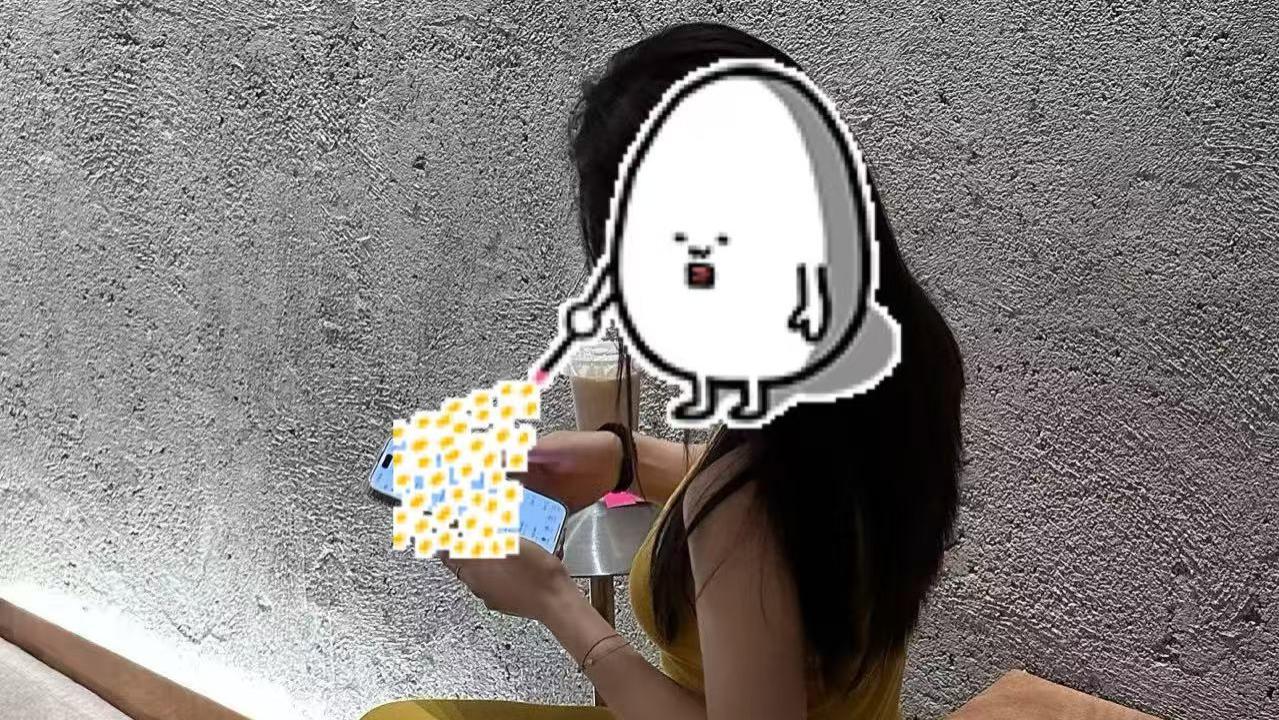 一个人是没法被别人改变的，如果有那是对方在配合