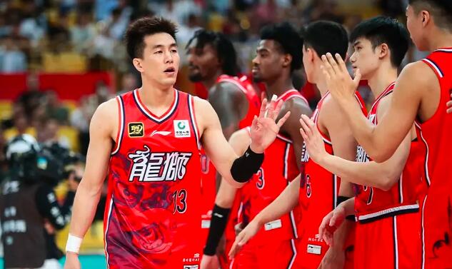 前瞻CBA新赛季！广州队打NBA夏季联赛，这就是高明之举
要热身，要锻炼就找最强