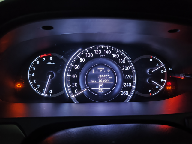 雅阁亮发动机灯故障和自动驻车灯
有没有一样问题的