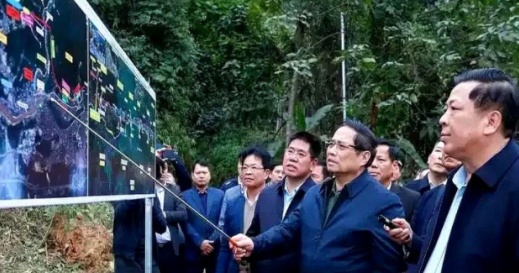 谁敢接越南高铁？



条件奇葩到极点，不花钱还要别人全权操盘！



这事得从