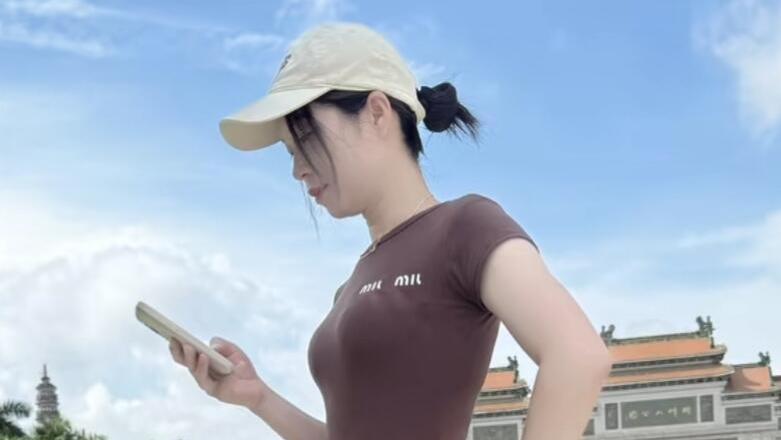 谁顺走我的拖鞋。