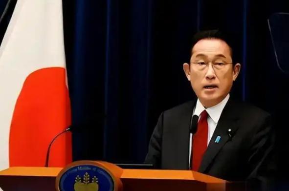 日本退役少将山本一郎近日在接受《朝日新闻》专访时，抛出一则震撼性预言：中日两国在
