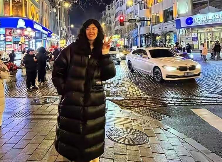 李盈宝目前己回东北休假养伤。但科内利亚诺已给李盈莹报价送到了天津，签字费80万欧