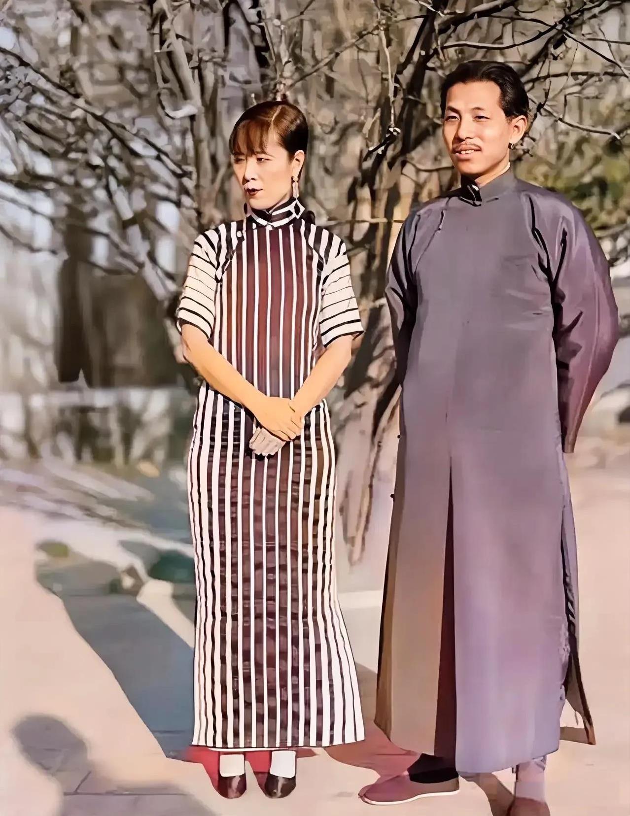 张学良年轻时其实不咋帅，于凤至也并不漂亮！这照片实在太真实了，这是当年张学良与原