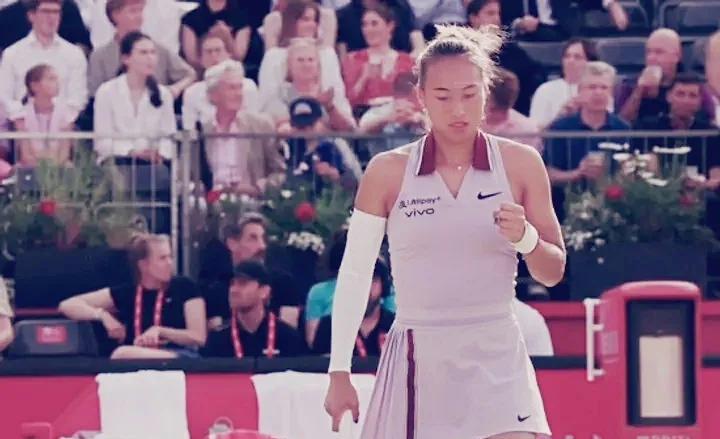 WTA500伦敦站网球公开排，郑家平以2：0大比分战胜拉杜卡努，打进半决赛，将在