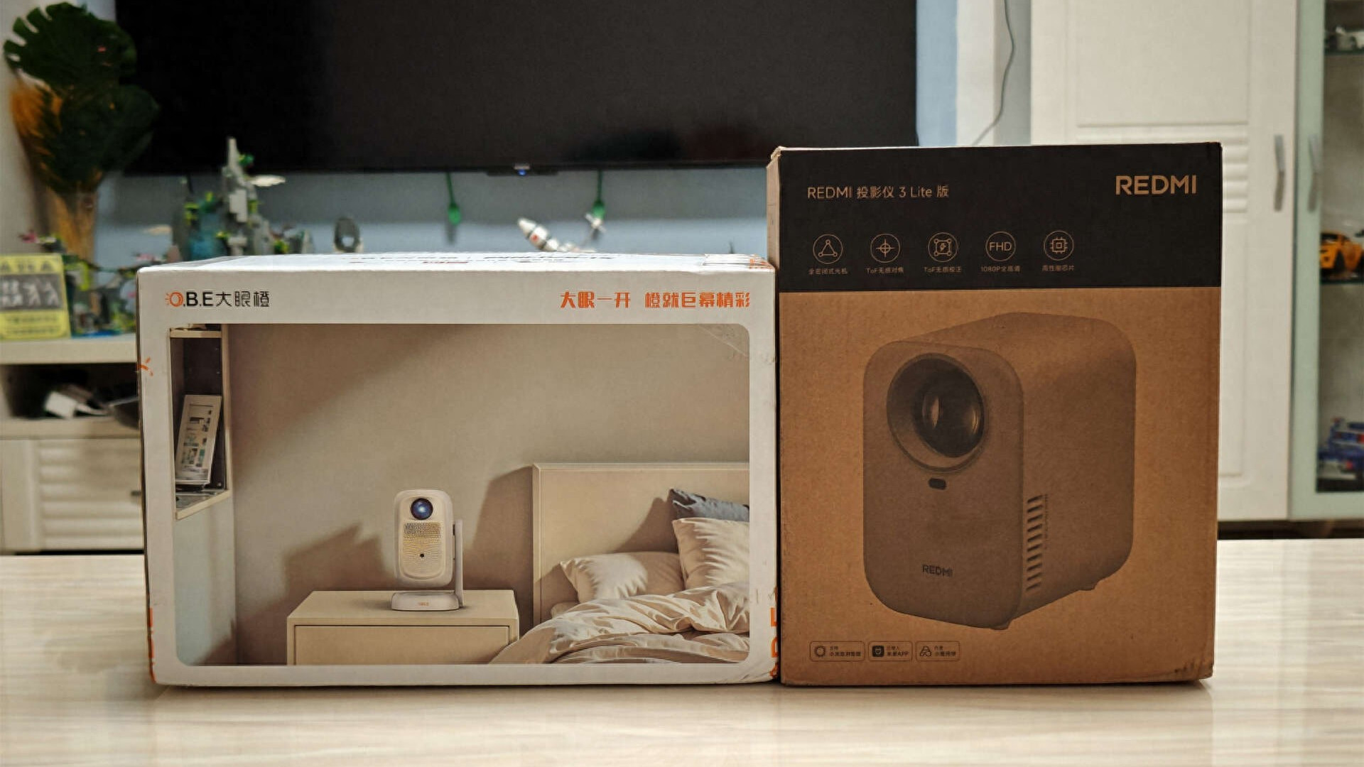 自用投影是选大眼橙C2Air高亮版还是小米Redmi3Lite版？决定了！