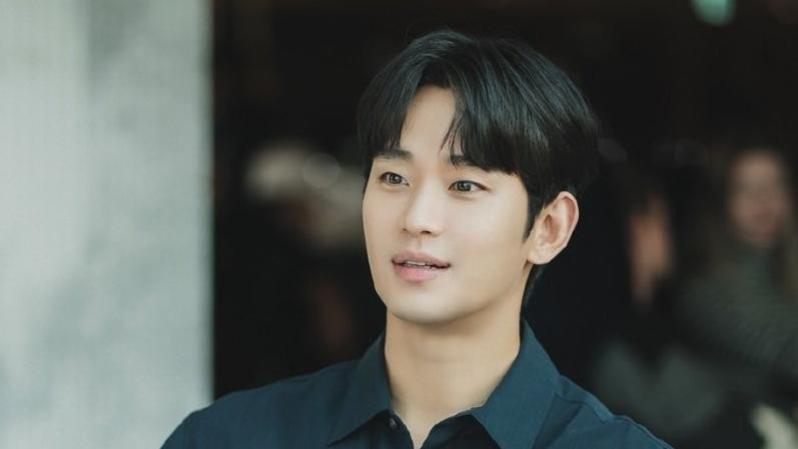 金秀贤“装”？丧礼缺席，恋情铁证如山，真相会如何反转？