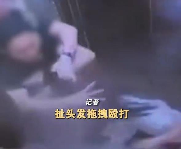 【#女孩独自乘电梯遭男子扯头发暴力拖拽#】#警方回应女孩乘电梯遭男子暴力拖拽#6