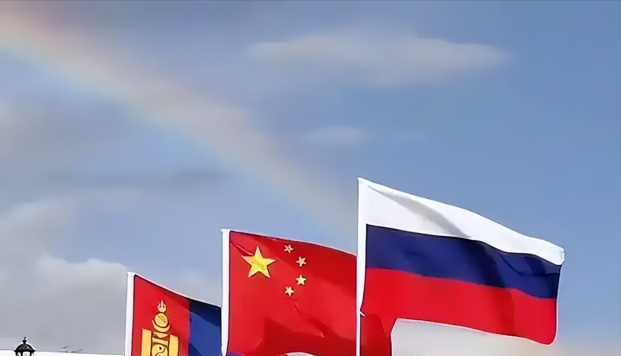 蒙古国：左右为难，未来咋办？











蒙古国啊蒙古国，你这是真要把