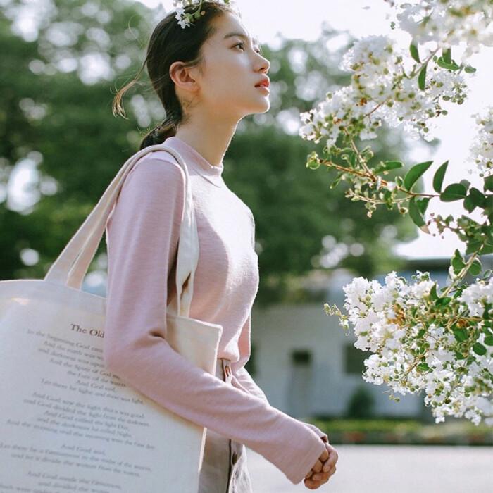 一个23岁女生的婚恋观：我一直都喜欢年龄比我大的男人，希望最少大我10岁以上，但