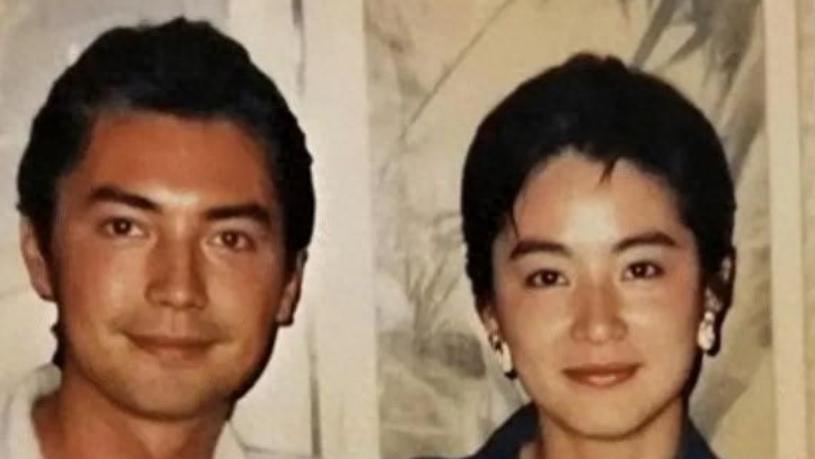 林青霞熬夜陪他，72岁无妻无子，狗狗陪伴