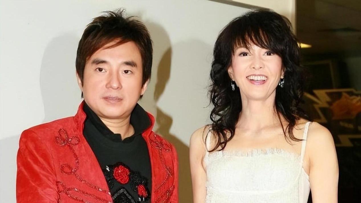 吕方和郑裕玲分手14年后，一个婚姻幸福，一个除了钱一无所有