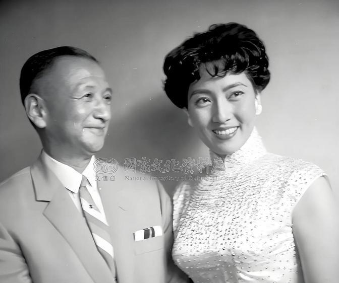 1961年，京剧演员李湘芬，一张罕见的留影，她是梅兰芳亲传弟子，后借香港演出之际