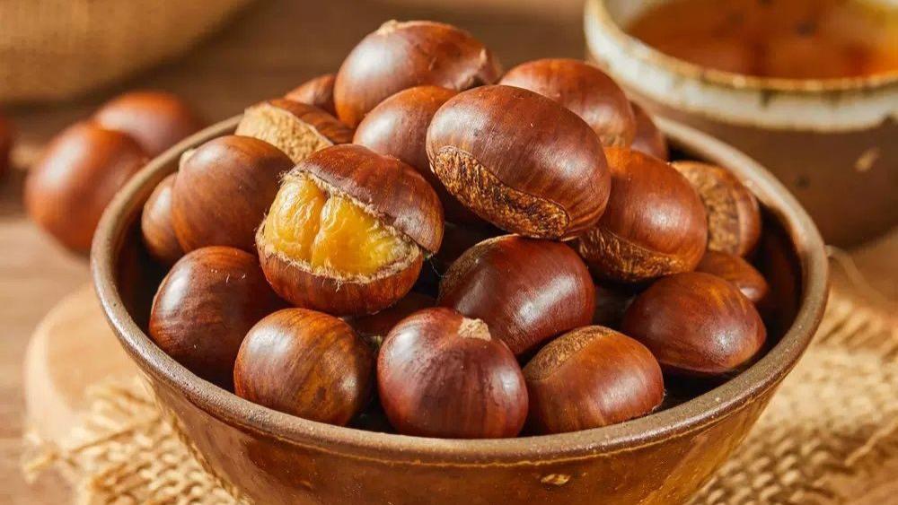 宝宝能吃板栗吗？秋冬“干果之王”美味背后，家长必知的5个安全细节