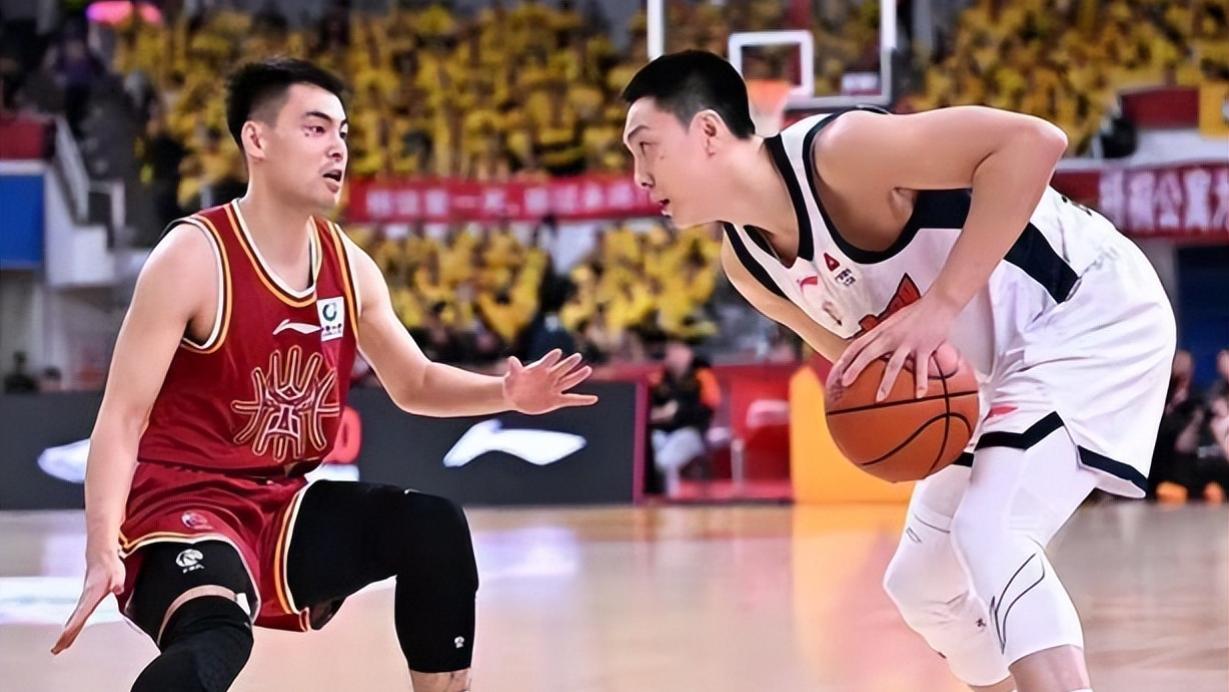 广东豪取7连胜，辽宁报价1米98后卫，山东主帅被喊下课，洛夫顿欲离队