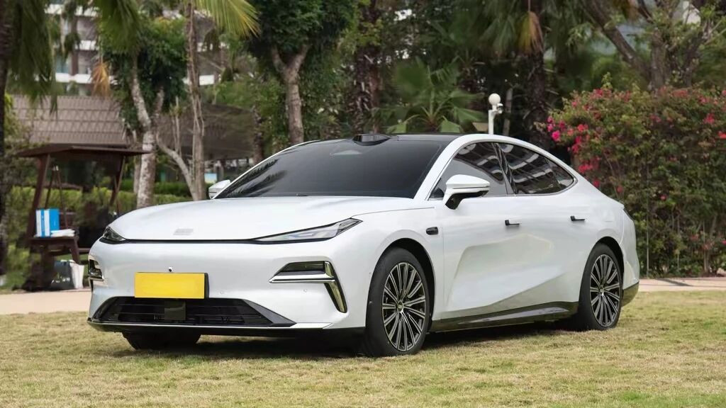 A级车的预算买B+级混动+超长续航1000km+油耗4L的星耀8，家用代步成本太低了！