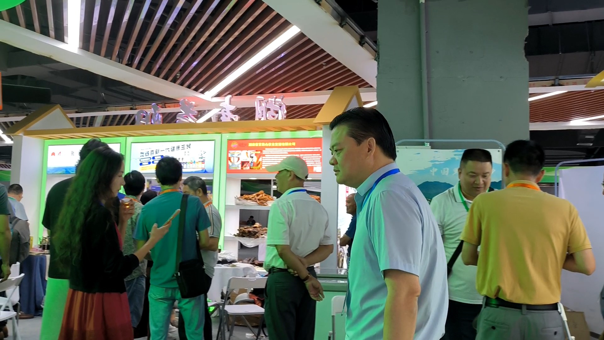 足不出“沪”品美味，香飘申城迎中秋！2025首届中国特色名优农产品(上海)博览会完满落幕！