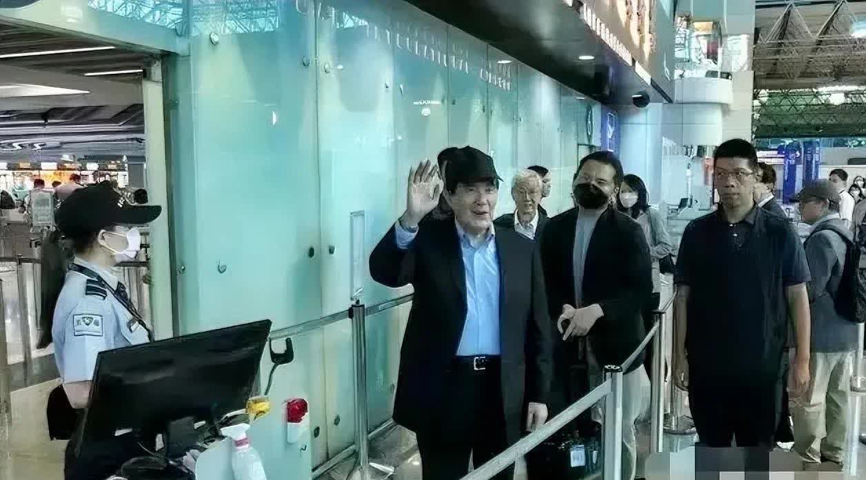 宝岛台湾任何人访问大陆，我们不仅要听其言，而且还要观其行。
台湾前领导人马英九