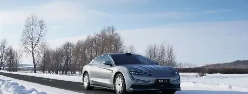 比亚迪传来了2025年最火的一句话“安全是电动车最大的豪华，智驾是安全出行的最强
