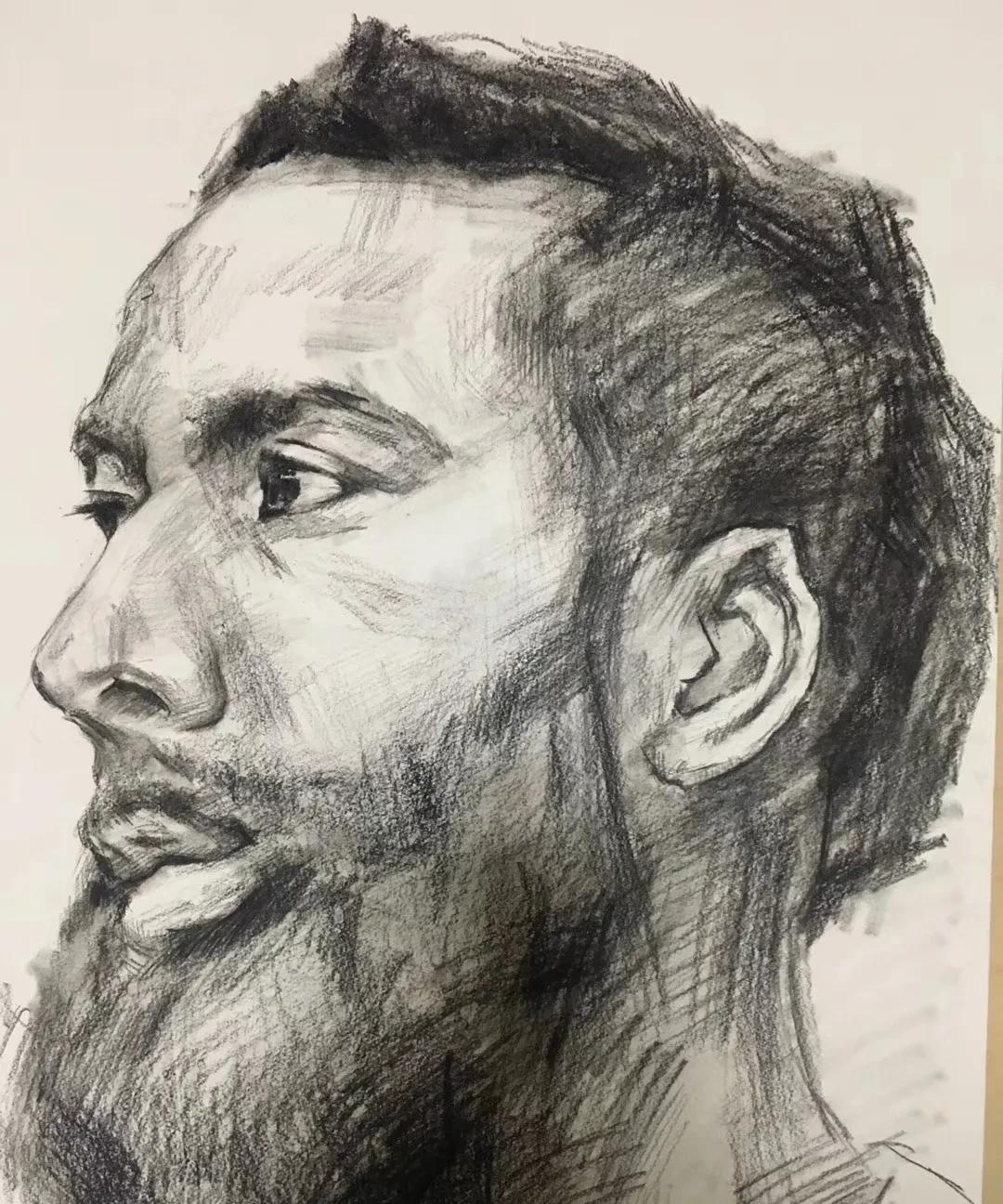 作为哈登铁粉，怎么能不给他画一幅素描头像！有人竟然说像戈贝尔！