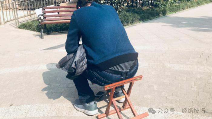 冬天养阳，从“晒背”开始！抓住午后15分钟，身上暖了，阳气充盈全身！