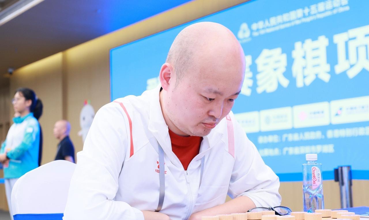 刘奕达夺冠，才溢有话说！同为律师，为何他没夺冠，原因是注册棋手失败！
总算是让大
