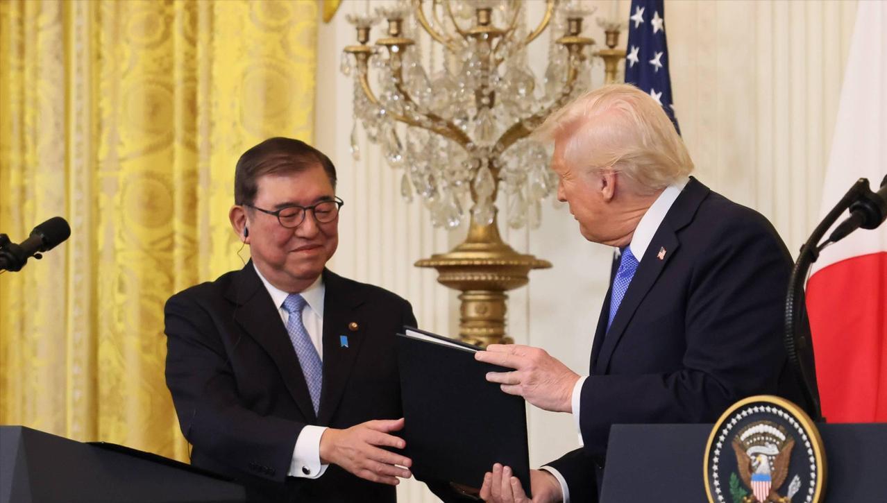 日本公开辱华，石破茂亲自上阵，给中国戴了顶脏帽子。在7日的一场街头演说中，石破茂