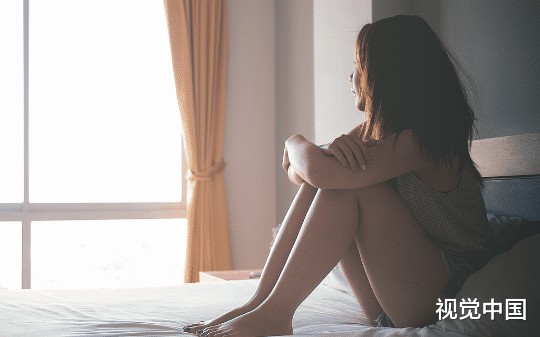 律师丈夫为青梅颠倒黑白，我妈含冤而死，他却骂我不放过她。