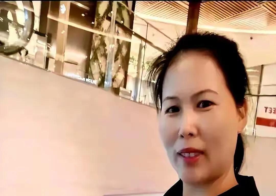 汪小菲家的小杨阿姨要回家了，有多少人羡慕杨阿姨命好！
网友们热闹了，在小杨阿姨你