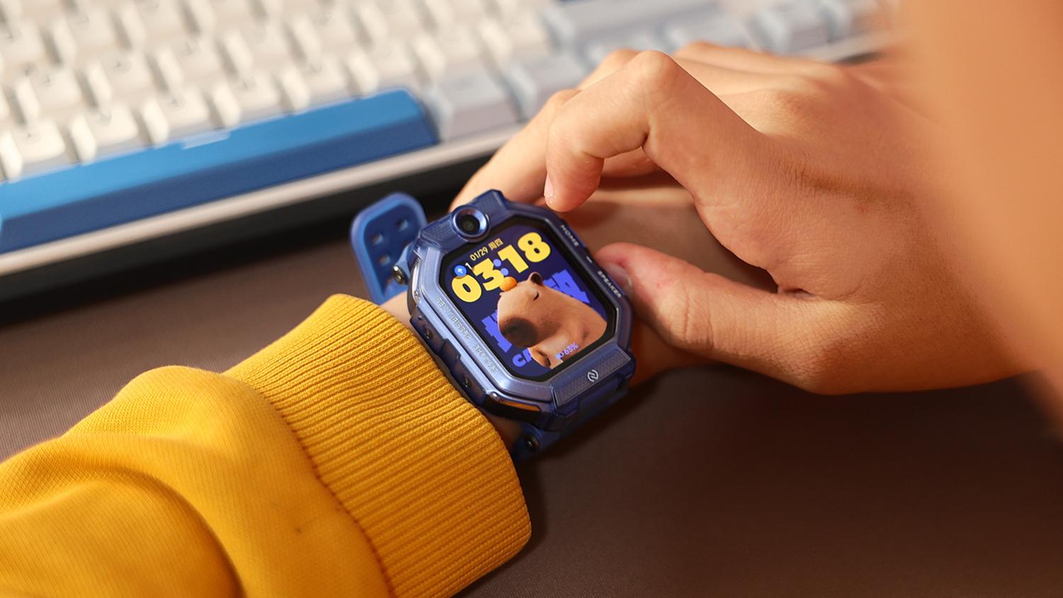 新年给孩子的安心成长礼物，小米儿童手表定位够准、功能够全