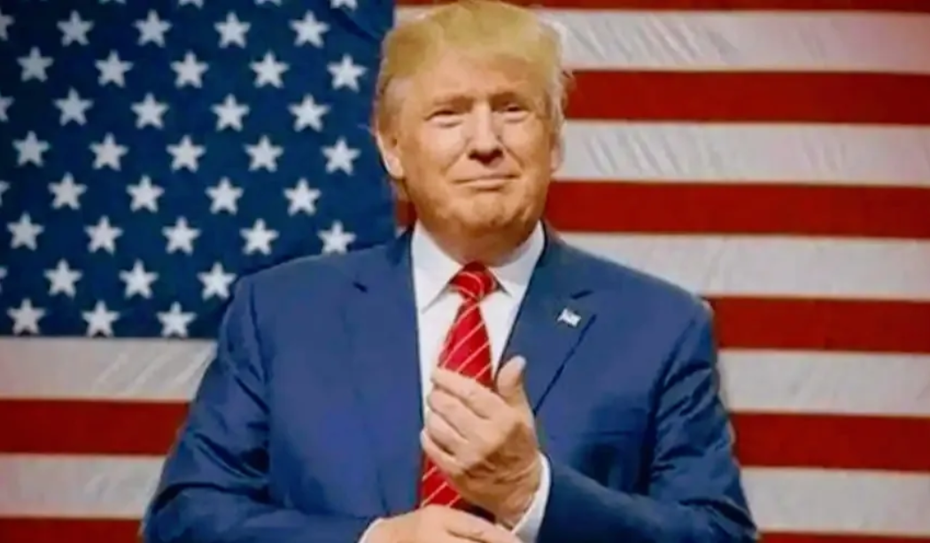 特朗普的天才是你无法想象的！
作为一个商人总统，每一天都没有离开赚钱！
特朗普眼