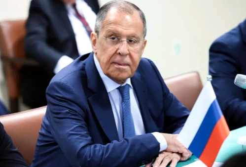塔斯社报道，当地时间23日，俄罗斯外长拉夫罗夫表示，他当天和阿富汗塔利班临时政府